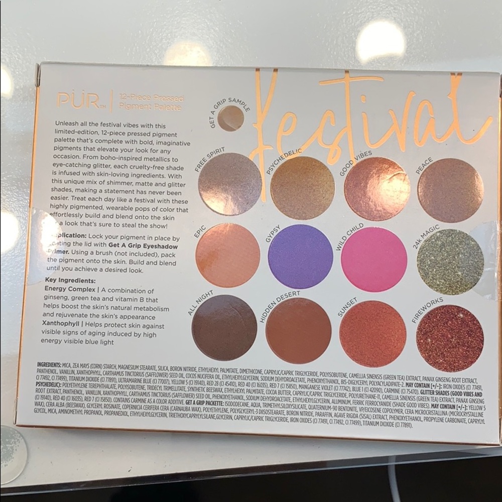 Eyeshadow - Picture 2 of 2